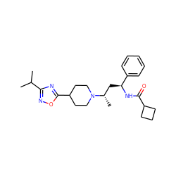 CC(C)c1noc(C2CCN([C@@H](C)C[C@H](NC(=O)C3CCC3)c3ccccc3)CC2)n1 ZINC000040863386