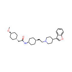 CO[C@H]1CC[C@H](CC(=O)N[C@H]2CC[C@H](CCN3CCC(c4coc5ccccc45)CC3)CC2)CC1 ZINC000261072843